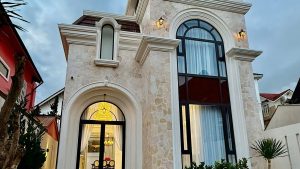 Bán Villa Hồ Bơi Nam Hồ Đà Lạt View Đẹp 311m² Giá 17,3 Tỷ