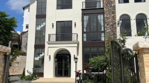Bán Villa Sân Vườn View Thành Phố Thung Lũng Đà Lạt – 480m² – 9PN – Giá 25 Tỷ