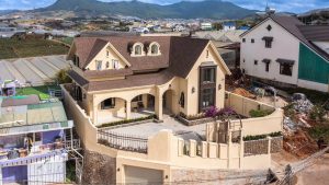 Bán Biệt Thự Nghỉ Dưỡng Phong Cách Châu Âu Đà Lạt 300m² Giá 16,5 Tỷ