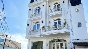 Bán Khách Sạn Mặt Tiền Nguyễn Trung Trực Đà Lạt – 157,41m², Giá 28 Tỷ