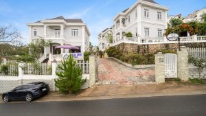 Bán Cụm Khách Sạn 2 Mặt Tiền An Bình Đà Lạt – 1.612,82m², 20 Phòng, Giá 140 Tỷ