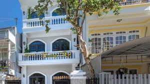 Bán Khách Sạn Mặt Tiền Đa Minh Phường 5 Đà Lạt – 106m², 12 Phòng, Giá 15 Tỷ