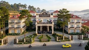 Bán Khách Sạn Mặt Tiền Nguyễn Đình Chiểu Đà Lạt – 1.311m², 1.012m² Thổ Cư, Quỹ Đất Lớn, Giá 219 Tỷ
